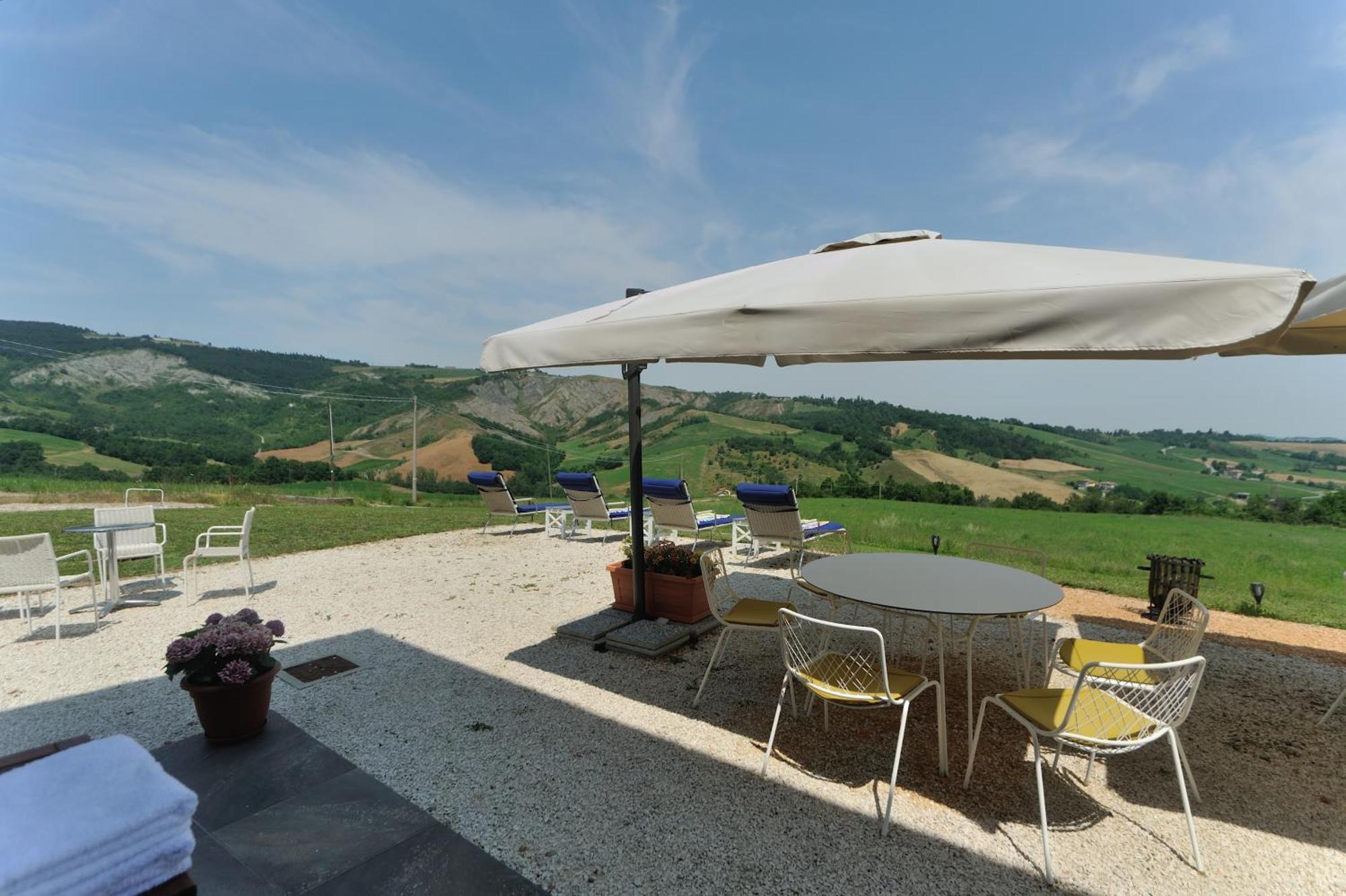 Aparthotel Borgo Stanzano à Zocca Extérieur photo